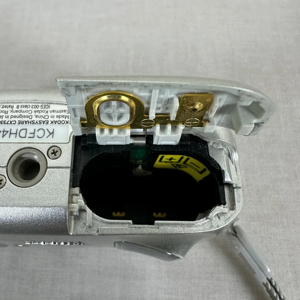 Kodak EasyShare CX7330 Digital Camera Silver 3.1MP 3x Optical Zoom